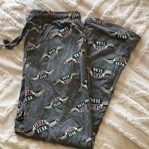 F•R•I•E•N•D•S  Sweatpants